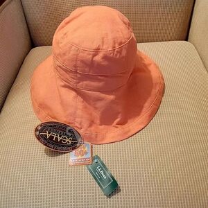 New women's NWT LL BEAN  wide brim sun hat SPF 50+ sun protection